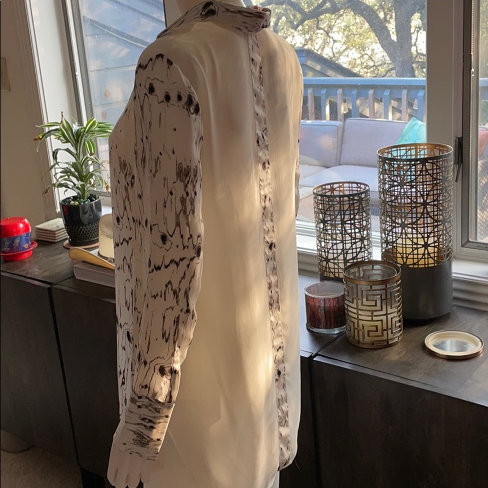 Dkny Button Up Patterned Blouse Size S - image 4